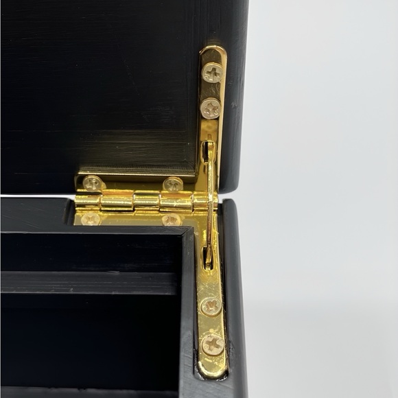 Custom personalized Engraved Bamboo smoking Stash storage box black color - Picture 8 of 10